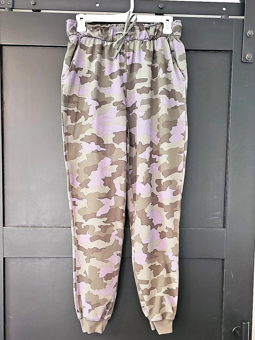 lululemon Stretch High-Rise Jogger *Full Length Camo Size 6